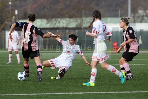 FUSSBALL - Serie B Damen, Südtirol Damen vs Riozzese (© Dieter Runggaldier)