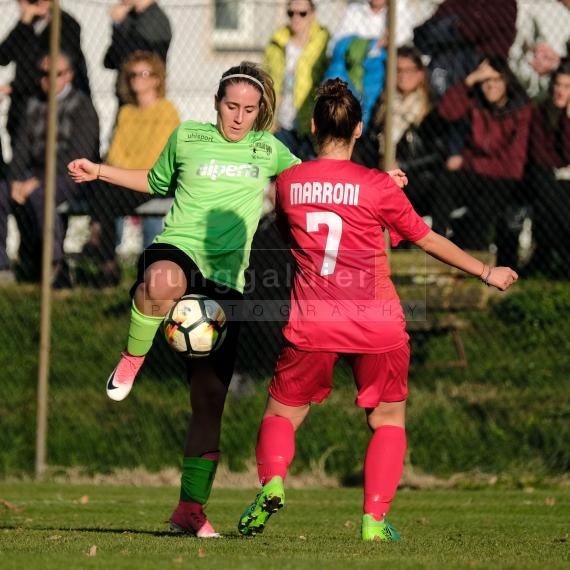 FUSSBALL - Serie B Damen, Unterland Damen vs Castelnuovo (© Dieter Runggaldier)